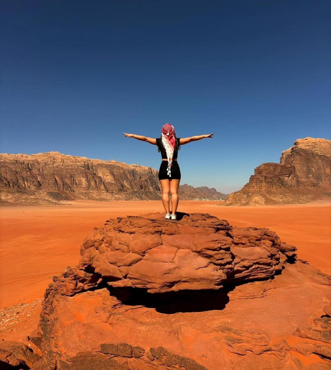 Wadi Rum Anwar Luxury Camp 外观 照片
