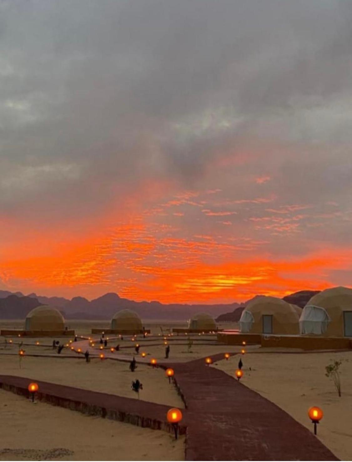 Wadi Rum Anwar Luxury Camp 外观 照片