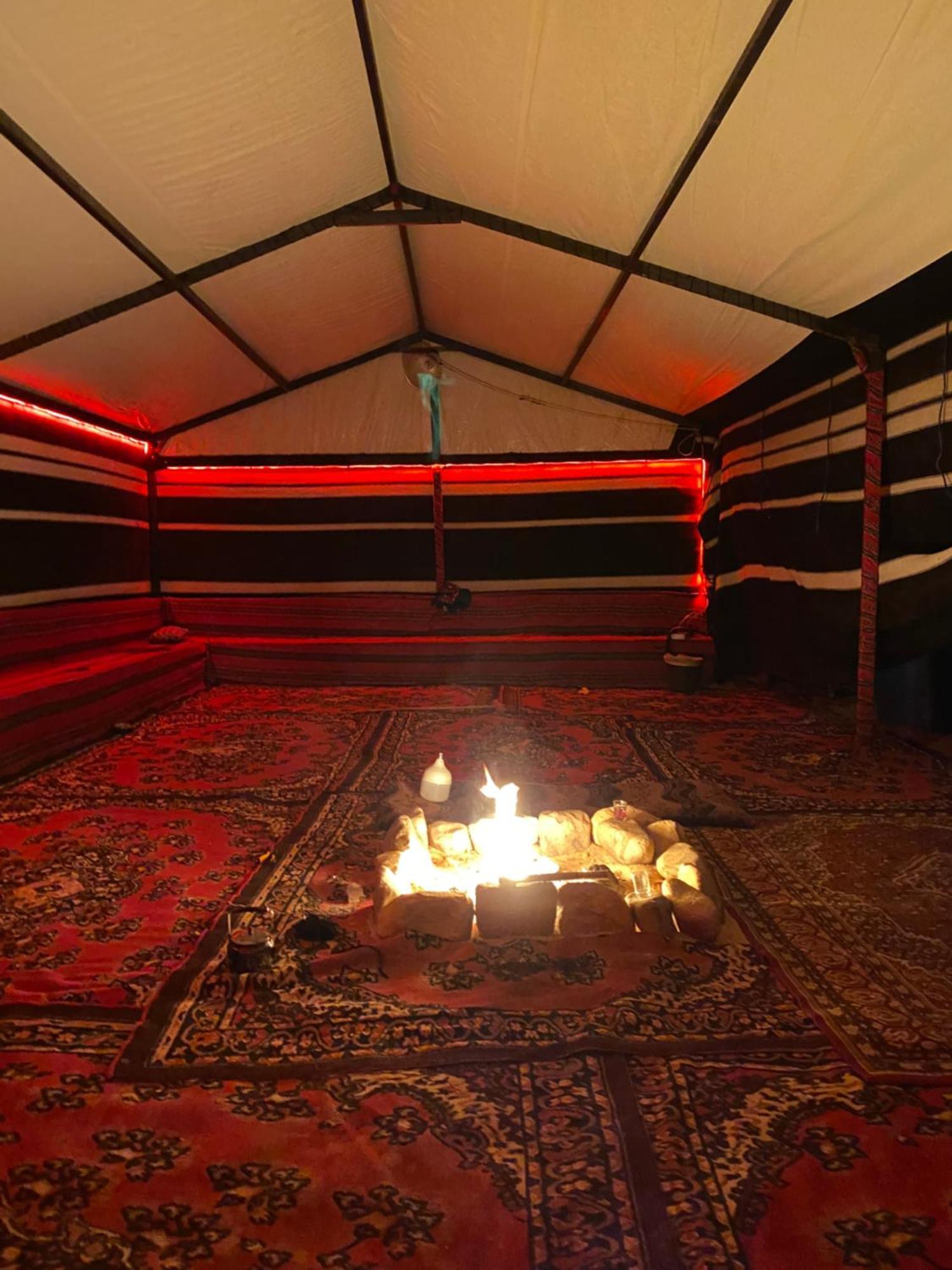 Wadi Rum Anwar Luxury Camp 外观 照片